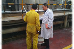 華謀咨詢為某（化工、膠片）進行TnPM精益管理現場交流會